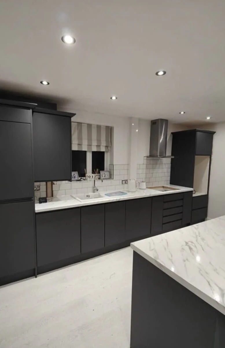 Matte graphite kitchen refit