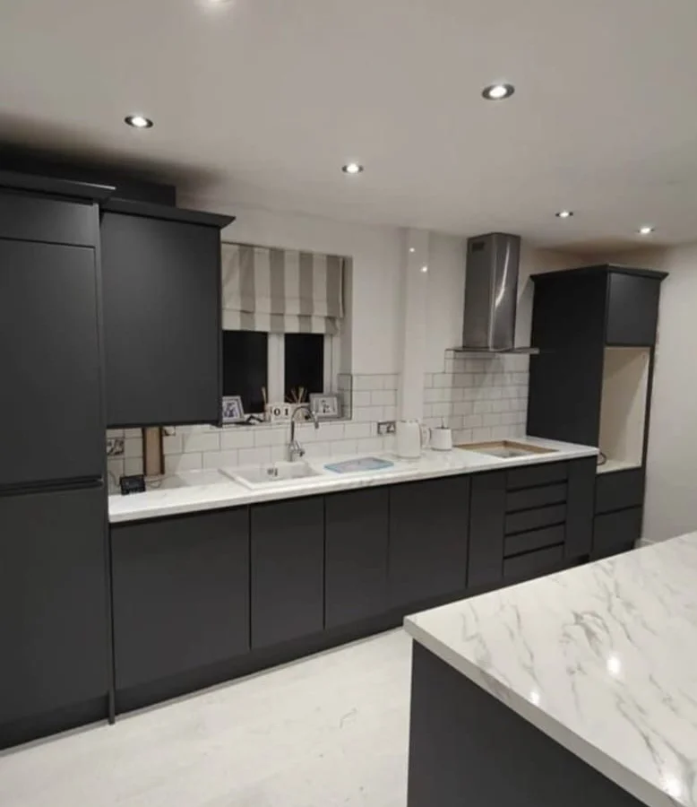 Matte graphite kitchen refit